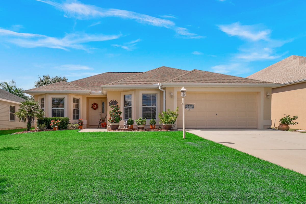 Homes for Sale in The Villages, FL With Open Concepts & Florida Rooms